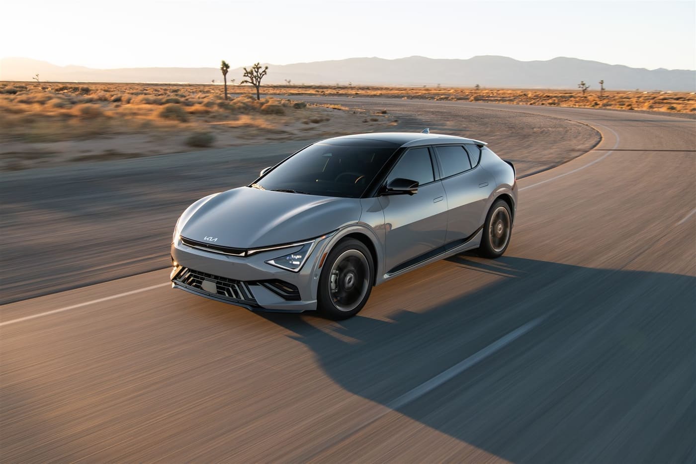 Laddhybrid eller elbil — Kia mot Kia, och saken är glasklar
