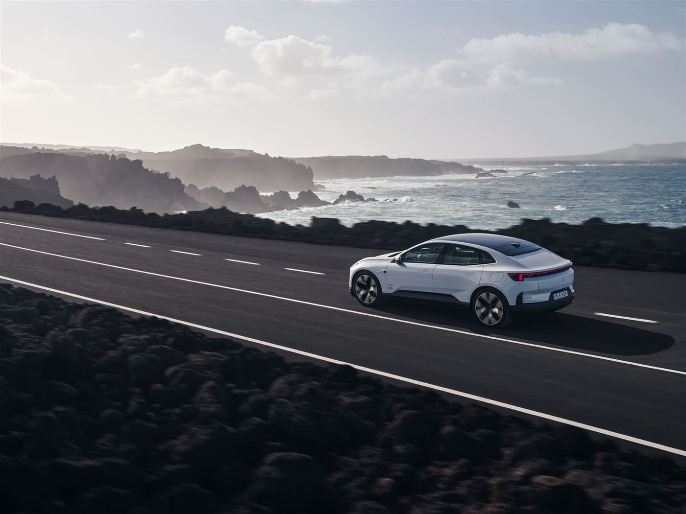 Polestar 4 — designövning med baksätesutsikt, och en rimlig förmånsnota